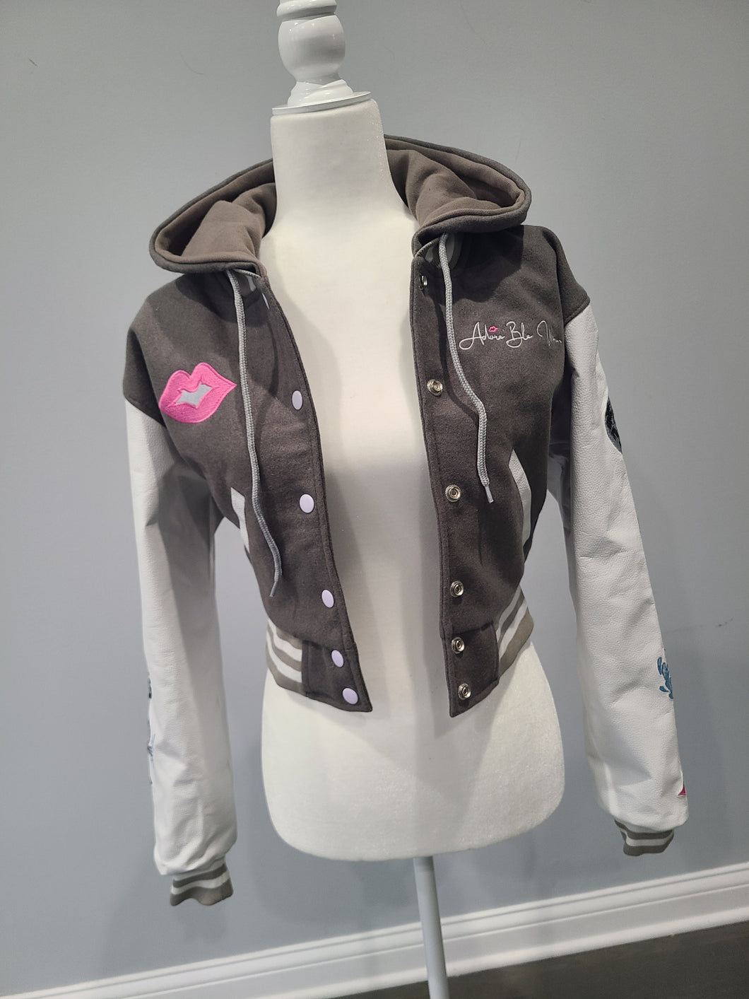 Hooded Goddess Energy Cropped Jacket - Grey